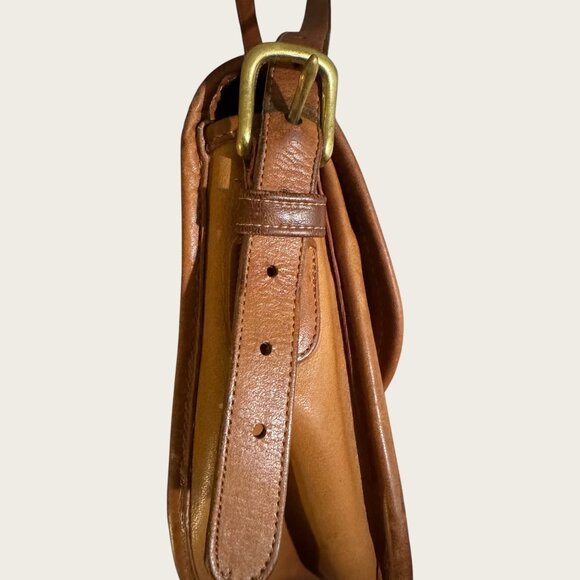 Coach Vintage Crossbody Bag 1980s - Tan - Gently Used, Great Condition - Picture 5 of 6